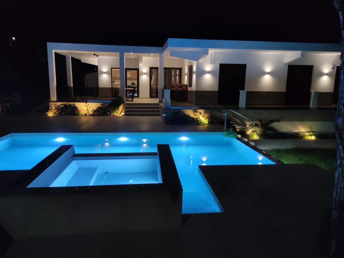 Luxury Villa Anemone With Private Pool Pastida Buitenkant foto